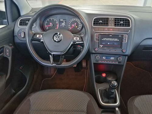 Imagen 13 de 15 de Volkswagen Vento 2020 4p Comfortline Plus Std.