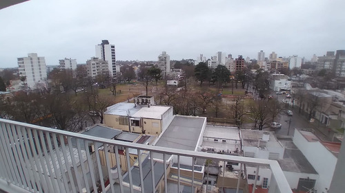 Excelente Departamento Un Dormitorio 6 E/ 65 Y 66