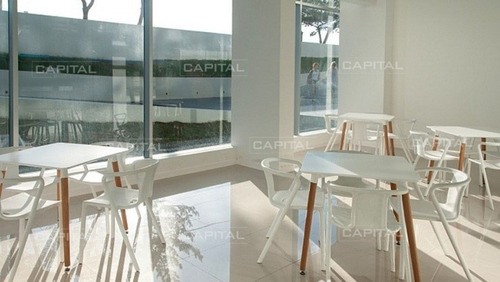 Imagen 17 de 20 de Apartamento Frente Al Mar En Venta Dos Dormitorios Y Servicio - Punta Del Este Mansa