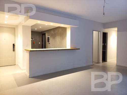 French 2360 - 5 Ambientes Con Patio - Reciclado - Recoleta
