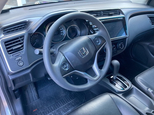 Imagem 7 de 12 de Honda City
