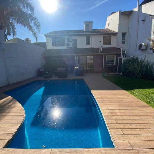 Casa De 4 Ambientes En Villa Sarmiento