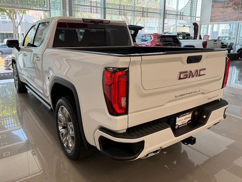 GMC Sierra 6.2 V8 Denali