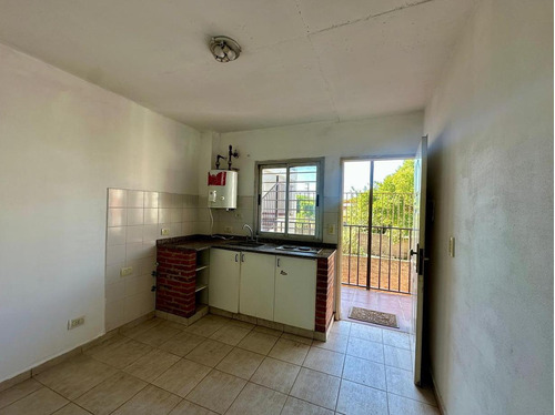 Departamento Dos Ambientes En Alquiler En Matheu