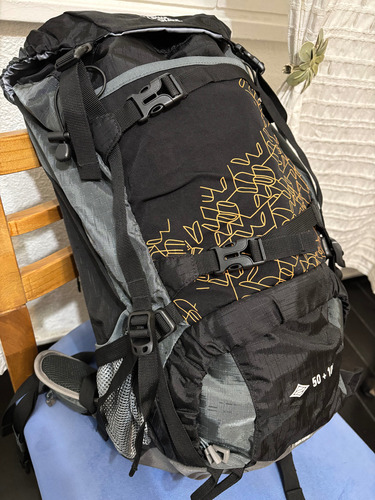 Mochila Alpina Skate 60 Lt - Excelente Estado Negro (Usado)