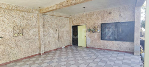 Casa En Venta En Colonia Revolución