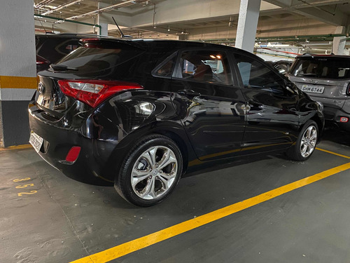 Imagem 6 de 13 de Hyundai I30 2015 1.8 Aut. 5p