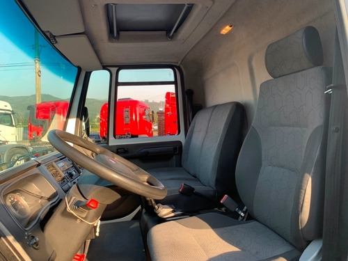 Imagem 14 de 15 de Ford Cargo 816 S - Câmara Fria