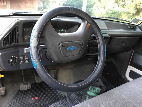 Imagen 6 de 14 de Ford F-100 Doble Cabina Carroza