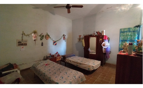 Se Vende Propiedad En Almafuerte, Bº Parque, Calle Chile