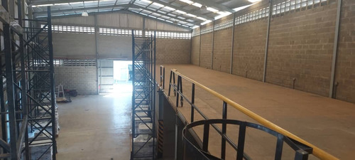 (#1156) Galpón De 440 M2 + 135 M2 De Mezzanina El Encantado - Macaracuay