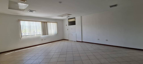 Imagen 1 de 7 de Oficina En Venta En Paseo El Parral Cód 137125 Adriana Oropeza