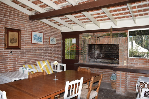 Casa En San Rafael, 3 Dormitorios *- Ref: 3108