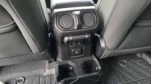 Jeep Wrangler 3.7 Sport X 3.6 4x4 Mt