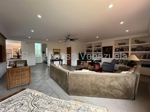Venta De Penthouse Los Samanes