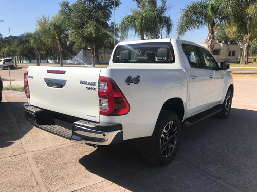 Imagen 6 de 9 de Toyota Hilux 2022 2.8 Cd Srx 177cv 4x4 At