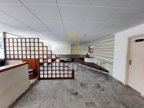 Imagem 10 de 12 de Apt Na 1 Quadra Da Praia De Ponta Verde Varanda 3/4 Dce Por 420 Mil !! - 443