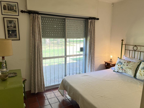 Encantadora Casa Quinta A La Venta En El Prestigioso Barrio La Araucaria| Lobos