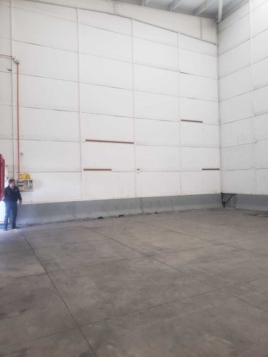 Bodega De 355 M2 En Americo Vespucio (71104)