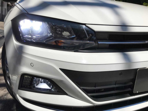 Imagem 5 de 15 de Volkswagen Polo 1.0 200 Tsi Highline Aut 2018/2019