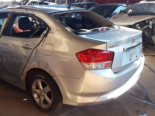 Imagem 5 de 10 de Sucata Honda City Para Venda De Peças