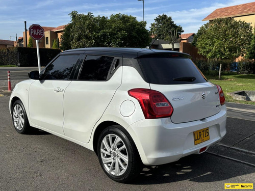 Suzuki Swift Hibrido 1.2cc Mt Aa 4x2