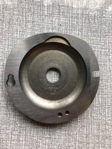 Imagen 1 de 3 de Tapa Frontal Para Maq Aparar Singer 18-2