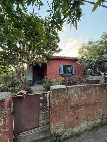 Se Venden 2 Casas En Lezica Mismo Padrón
