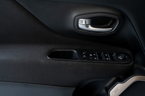 Imagen 14 de 15 de Jeep Renegade 1.8 Sport
