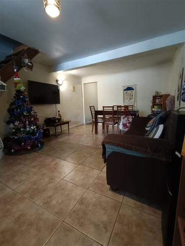 Casa En Venta De 5 Dorm. En Lo Prado