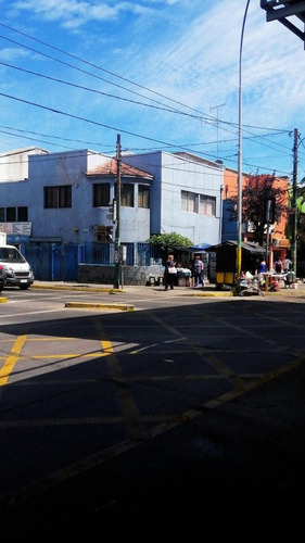 Se Vende Hostal Con Buena Ubicación Funcionando