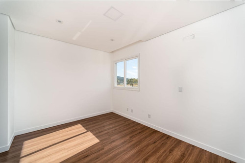 Imagem 5 de 13 de Casa Condomínio Caledônia - 0000046