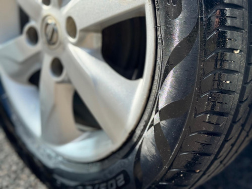 Nissan Tiida Hatch Sl 1.8 16v Flex Mec.