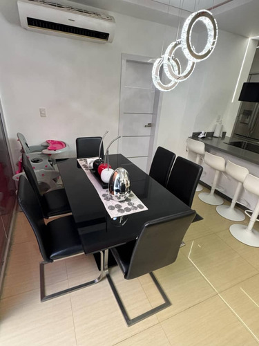 Rp- Touwnhouse En Venta. Residencias Naiguatá, Sector El Manantial