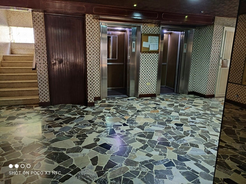 Imagen 2 de 30 de Vendo Apartamento 130m2 4h/3b/1p Colinas De Santa Monica 9434