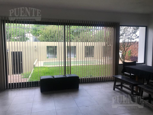 Imagen 5 de 17 de Casa - Banfield Oeste