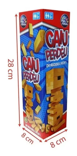 O Jenga Dos Jogos Dos Amigos Em Casa, a Torre Caiu Imagem de Stock