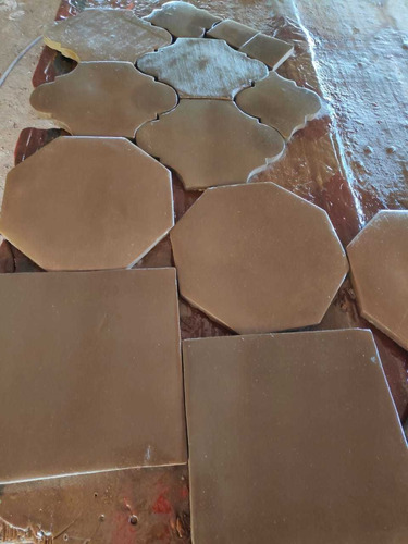 Saltillo Tile Artesanal Handmade.piso De Barro Diversas Fig