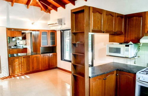 Imagen 13 de 30 de Casa Venta 4 Dormitorios, 4 Baños Y Piscina-lote 383 Mts 2 Y 230 Mts Cubiertos- La Plata