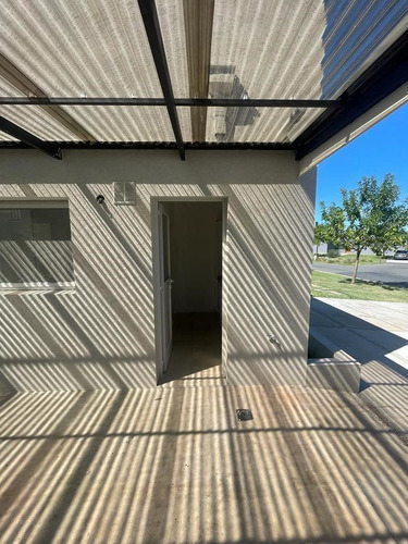 Casa En Venta Ubicado En El Cantón, Escobar, G.b.a. Zona Norte