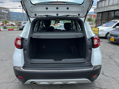 Renault Captur Intens 2.0cc TP AA 4X2