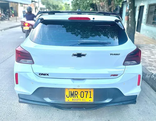 Chevrolet Onix 1.0T Rs Mt