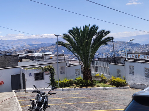 Casa De 4 Habitaciones Con 4 Baños