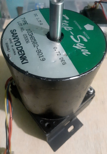 Imagen 3 de 3 de Motor Paso A Paso 5fases 103h8582-8019