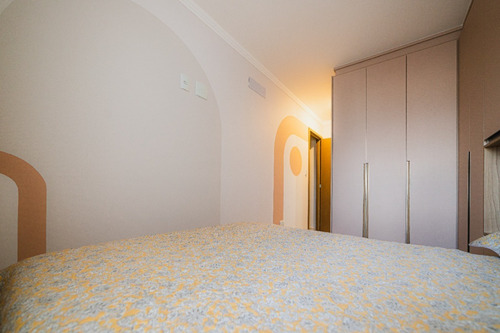 Imagem 11 de 22 de Apartamento 2 Dormitórios - Prédio Frente Mar - Lazer Completo - Entrada 220 Mil - Amf50