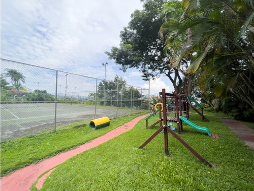 Vendo Apto 123m2 2h/2b/2p Los Samanes 4306