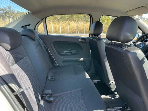 Imagem 14 de 14 de Volkswagen Novo Voyage 1.0 2015