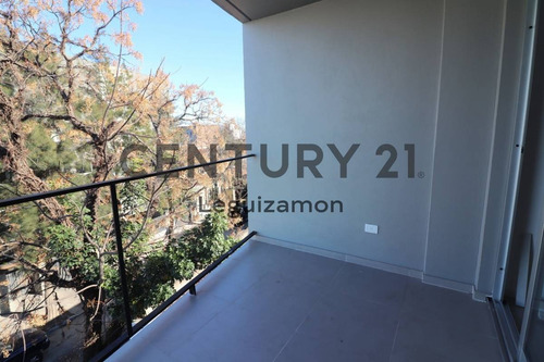 Imagen 8 de 25 de Departamento De 3 Ambientes Con Cocheras En Venta - Beccar