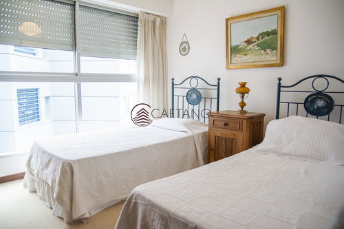 Departamento En Venta, 3 Dormitorios Con Linda Vista Al Mar.-ref:2510