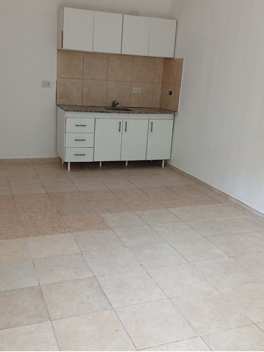 Departamento Planta Baja Interno Con Patio Martinler. Martin